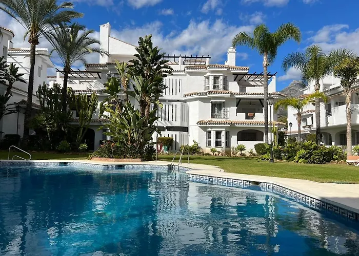 Beautiful 2 Bedroom Apartment In Puerto Banus !