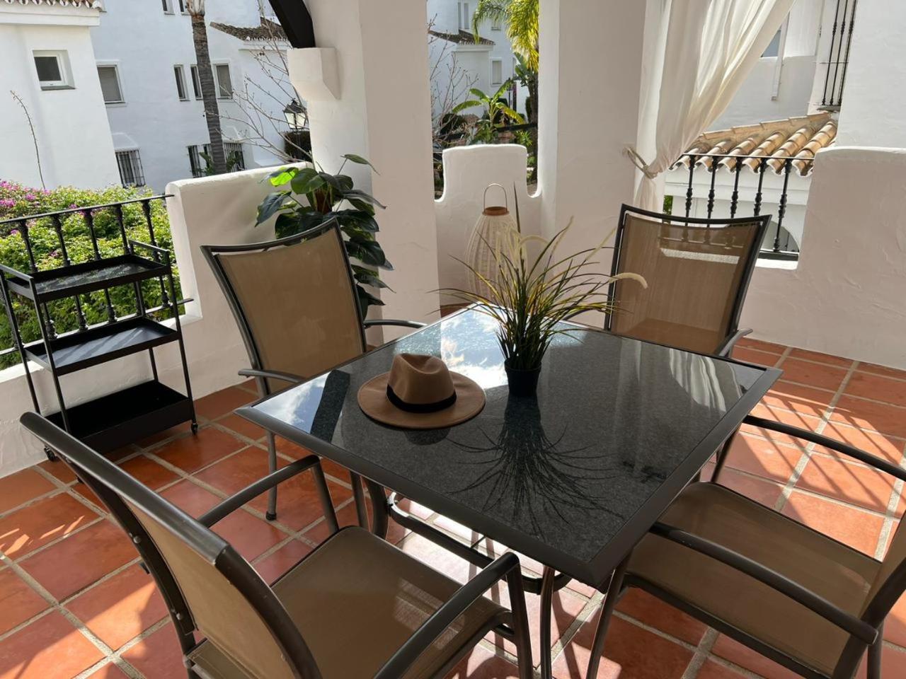 Beautiful 2 Bedroom In Puerto Banus ! *