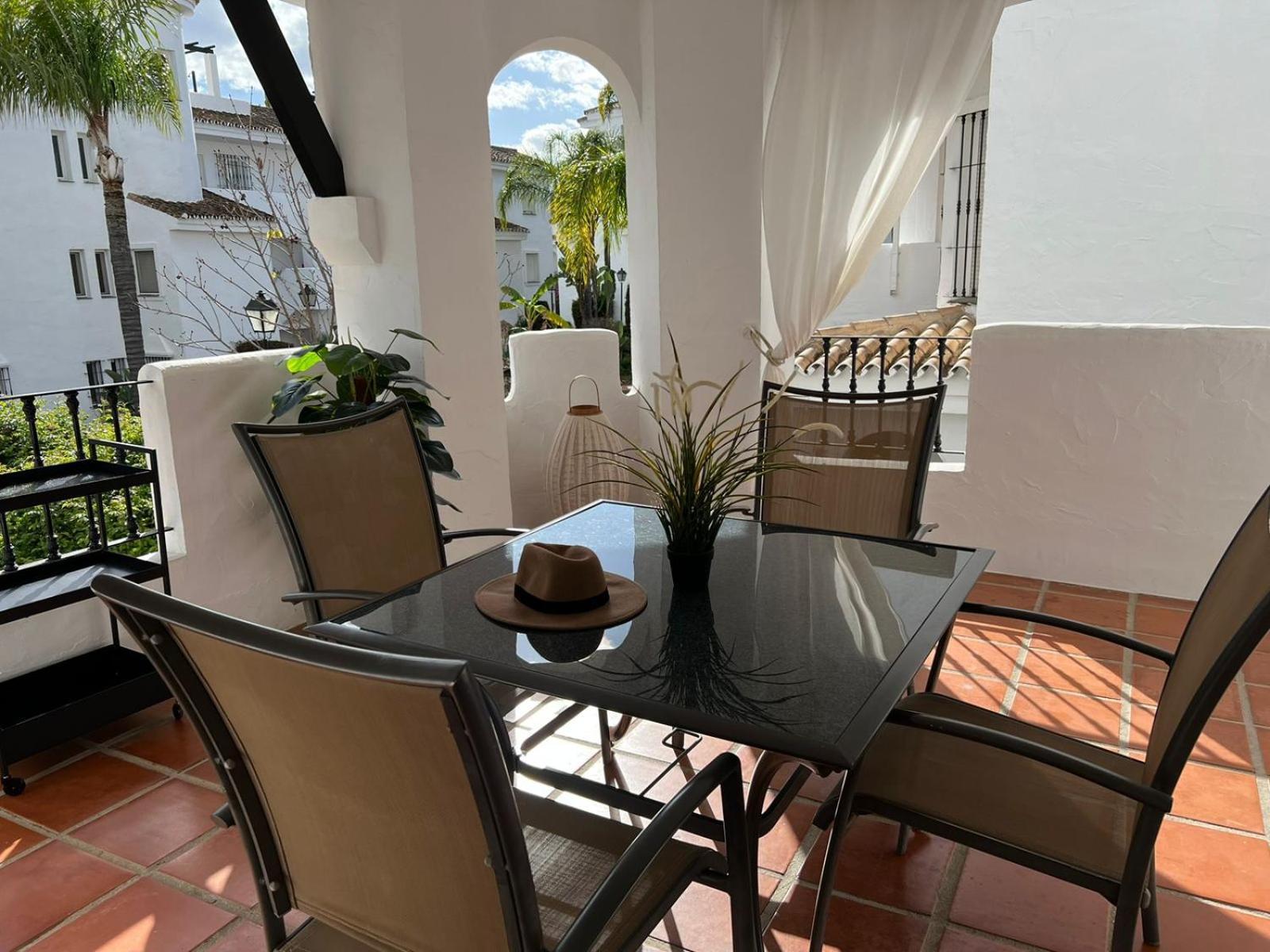 Beautiful 2 Bedroom In Puerto Banus ! Apartment *