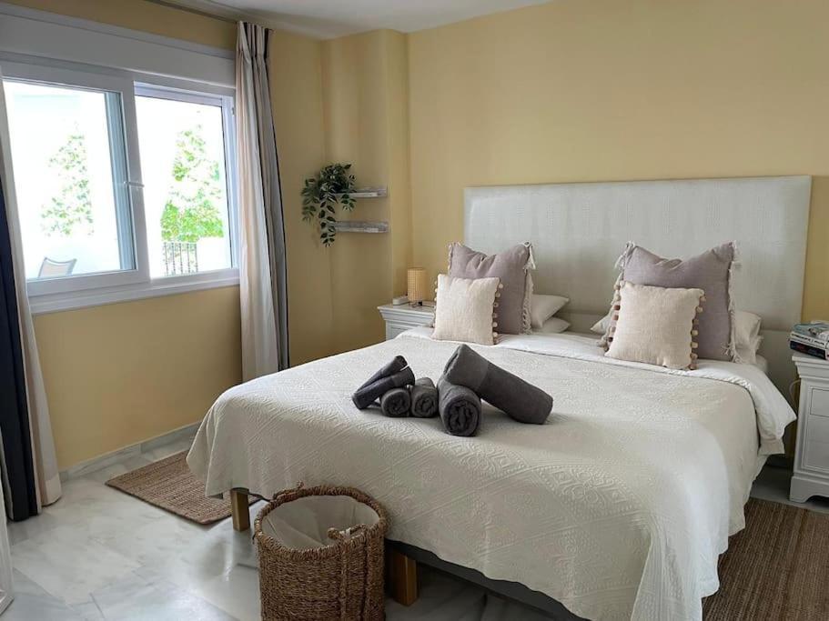 Beautiful 2 Bedroom In Puerto Banus ! Apartment
