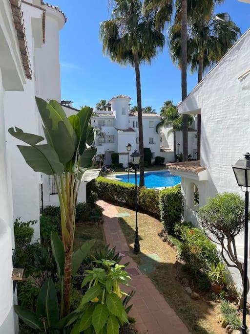 Beautiful 2 Bedroom In Puerto Banus ! Apartment Marbella